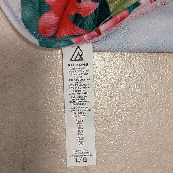 *NEW with price tag* Ripzone bikini bottom, large - Picture 3 of 4